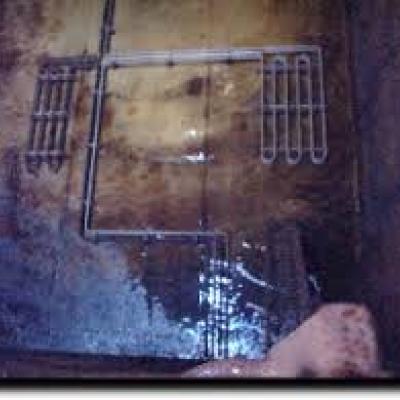 Veg and Animal Oil Cleaner Manufacturer, Distributor, Exporter and supplier in Oman
